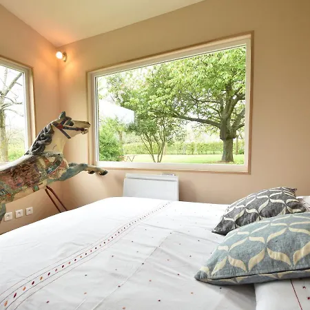 Stunning Normandy Holiday With Large Garden In Peaceful Setting * Fumichon