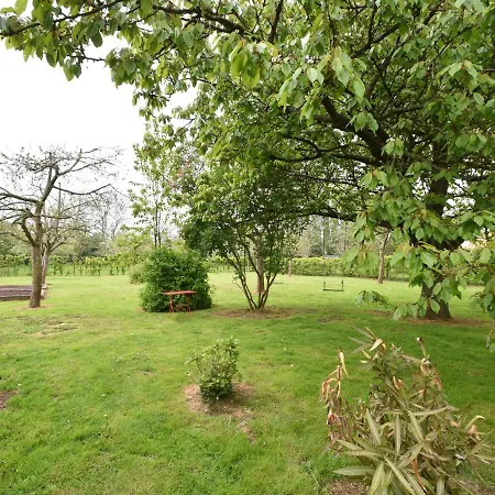 Stunning Normandy Holiday With Large Garden In Peaceful Setting * Fumichon