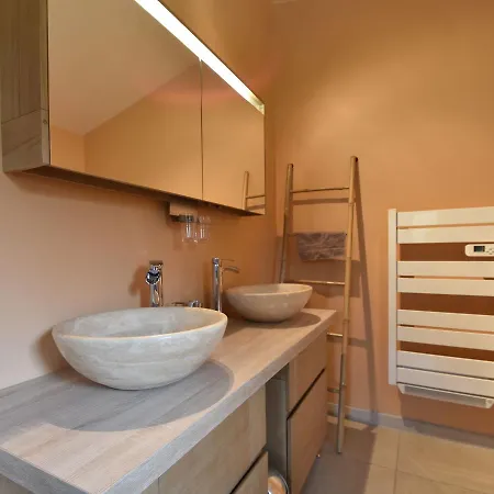 Stunning Normandy Holiday With Large Garden In Peaceful Setting Fumichon